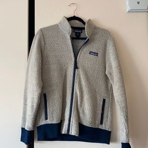 Medium Patagonia zip up jacket